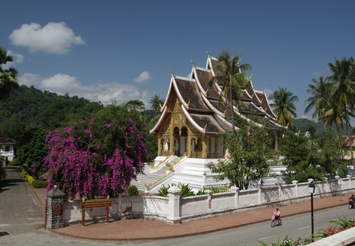 laos-20121105-081628-IMG 3811